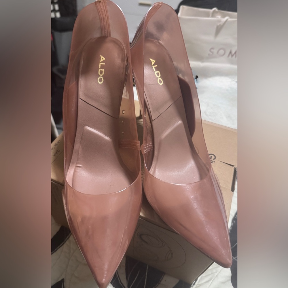 Aldo Women's tan Heels
